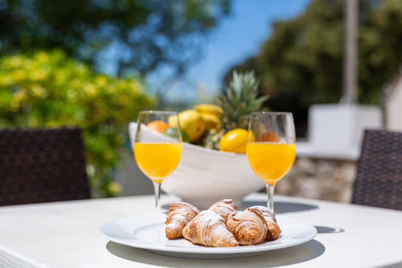 Villa Lovorka - Hotel Resort Drazica Krk Town Zewnętrze zdjęcie